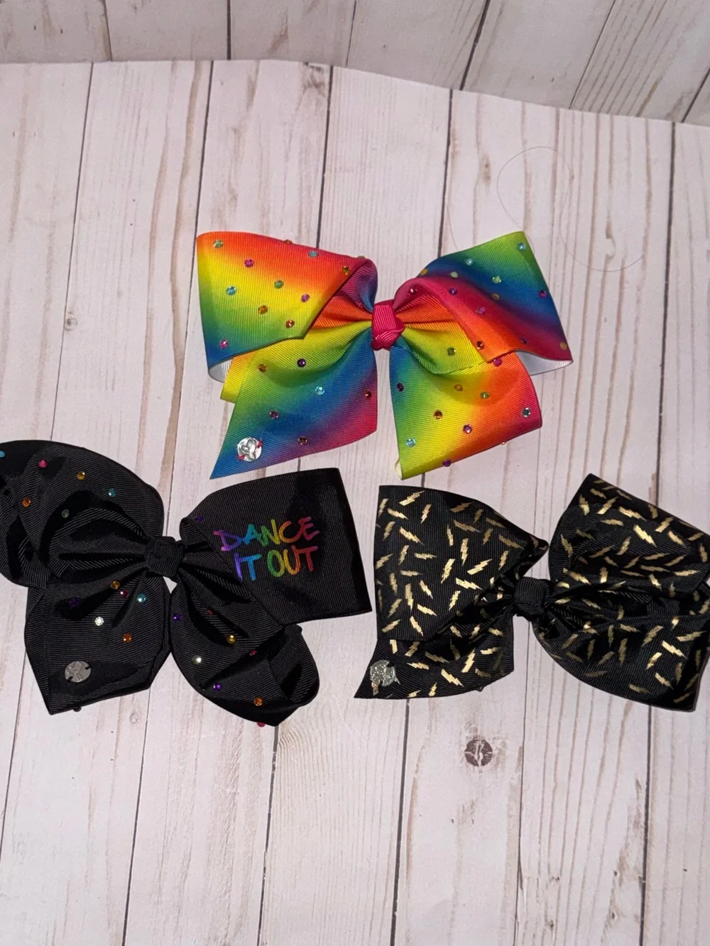 Jojo bows